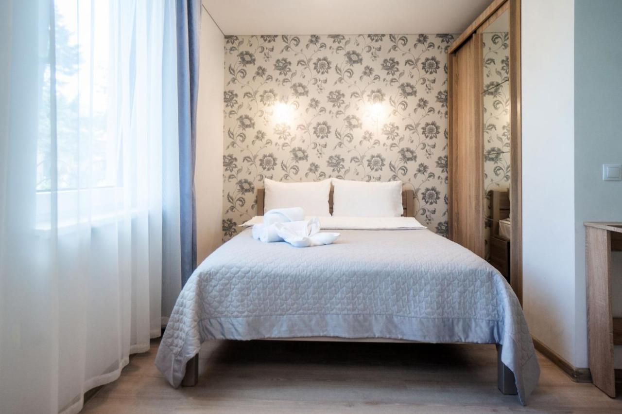 Sarkute Hotel Palanga Buitenkant foto